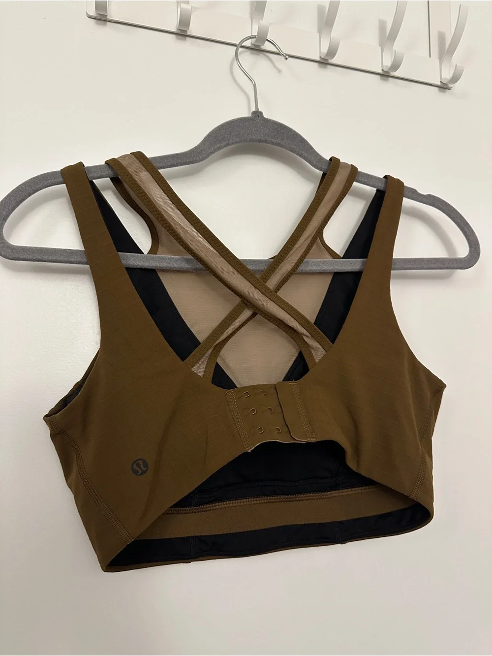 Lululemon Women’s Brown Mesh-Accent Sports Bra